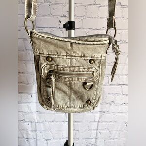 Gray Casual Crossbody Purse